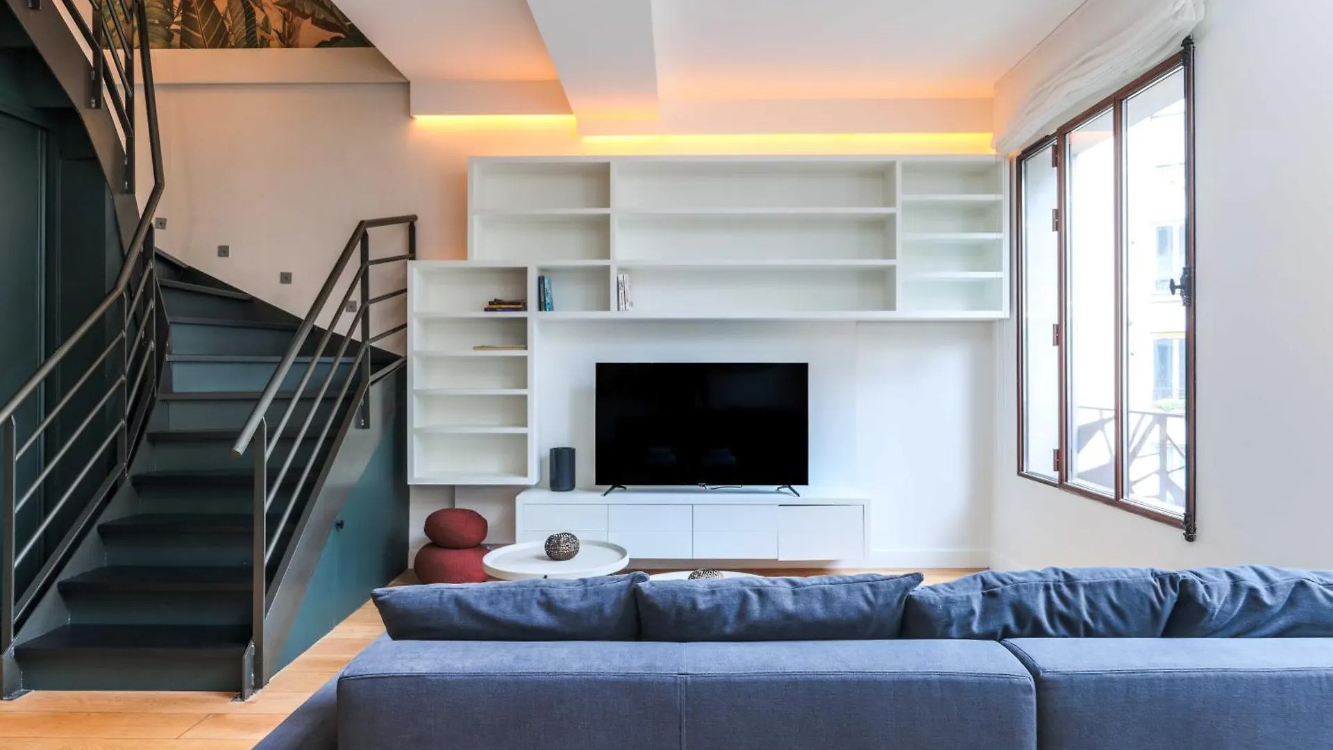 Chic Duplex Loft In Trendy Bastille